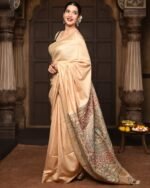 Women Handloom Cotton Silk Saree with Golden Border - Image 4